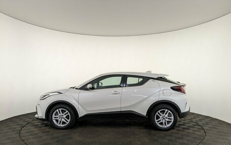 Toyota C-HR I рестайлинг, 2021 год, 2 740 000 рублей, 8 фотография