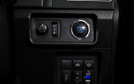 Toyota Land Cruiser Prado 150 рестайлинг 2, 2019 год, 4 446 985 рублей, 23 фотография