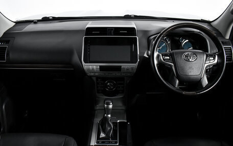 Toyota Land Cruiser Prado 150 рестайлинг 2, 2019 год, 4 446 985 рублей, 18 фотография
