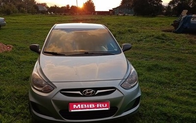 Hyundai Solaris II рестайлинг, 2011 год, 680 000 рублей, 1 фотография