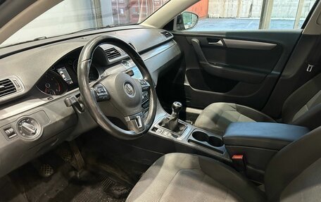 Volkswagen Passat B7, 2011 год, 739 000 рублей, 9 фотография