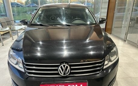 Volkswagen Passat B7, 2011 год, 739 000 рублей, 2 фотография