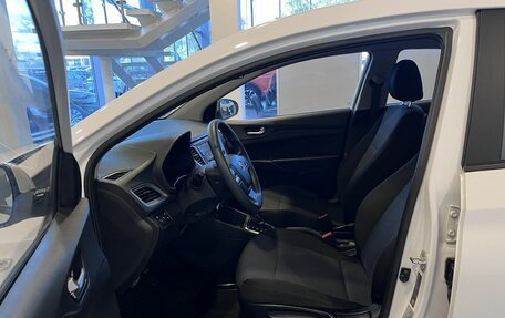 Hyundai Solaris II рестайлинг, 2020 год, 1 734 000 рублей, 16 фотография