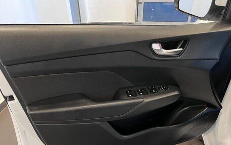 Hyundai Solaris II рестайлинг, 2020 год, 1 734 000 рублей, 21 фотография