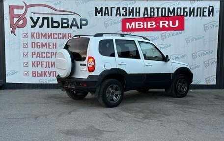 Chevrolet Niva I рестайлинг, 2018 год, 890 000 рублей, 6 фотография