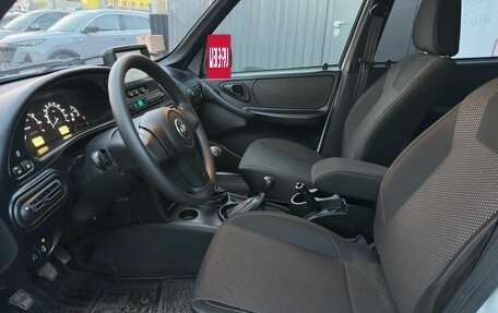 Chevrolet Niva I рестайлинг, 2018 год, 890 000 рублей, 10 фотография