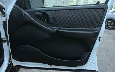 Chevrolet Niva I рестайлинг, 2018 год, 890 000 рублей, 24 фотография