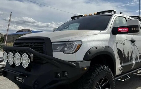 Toyota Tundra II, 2011 год, 6 300 000 рублей, 13 фотография