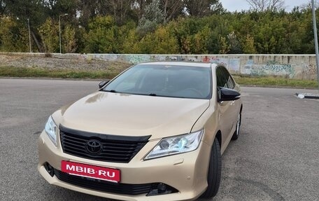 Toyota Camry, 2012 год, 1 300 000 рублей, 4 фотография