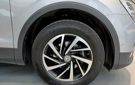 Volkswagen Tiguan II, 2018 год, 2 523 000 рублей, 22 фотография