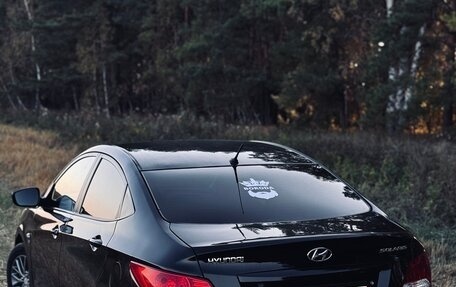Hyundai Solaris II рестайлинг, 2013 год, 550 000 рублей, 1 фотография