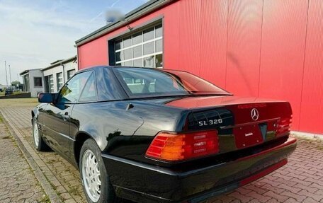Mercedes-Benz SL-Класс, 1994 год, 5 260 000 рублей, 13 фотография