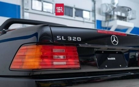 Mercedes-Benz SL-Класс, 1994 год, 5 260 000 рублей, 11 фотография