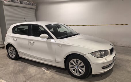 BMW 1 серия, 2009 год, 1 150 000 рублей, 3 фотография