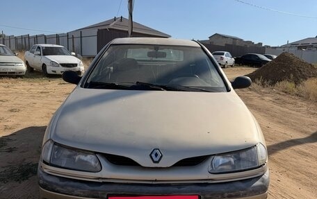 Renault Laguna II, 1997 год, 73 000 рублей, 2 фотография