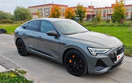 Audi e-tron I, 2021 год, 5 990 000 рублей, 11 фотография