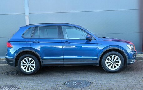 Volkswagen Tiguan II, 2019 год, 2 699 000 рублей, 3 фотография