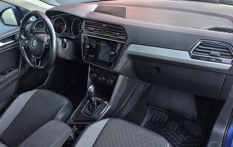 Volkswagen Tiguan II, 2019 год, 2 699 000 рублей, 10 фотография