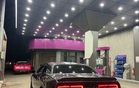 Dodge Challenger III рестайлинг 2, 2019 год, 1 780 000 рублей, 7 фотография