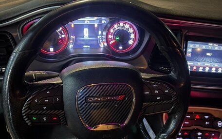 Dodge Challenger III рестайлинг 2, 2019 год, 1 780 000 рублей, 9 фотография