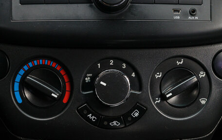 Chevrolet Aveo III, 2011 год, 670 000 рублей, 13 фотография