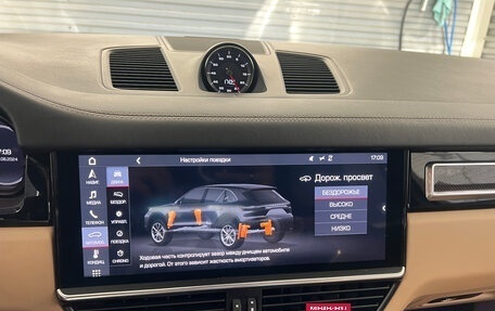 Porsche Cayenne III, 2018 год, 5 350 000 рублей, 14 фотография