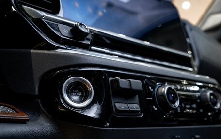 Chevrolet Silverado, 2022 год, 9 000 000 рублей, 27 фотография