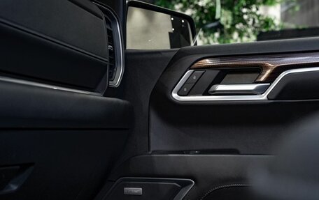 Chevrolet Silverado, 2022 год, 9 000 000 рублей, 32 фотография