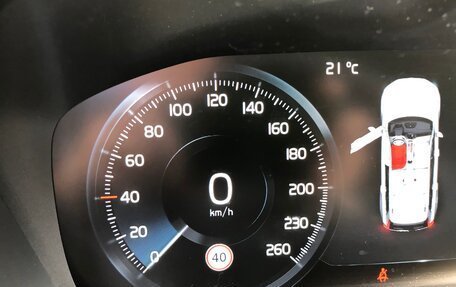 Volvo XC90 II рестайлинг, 2019 год, 3 850 000 рублей, 7 фотография