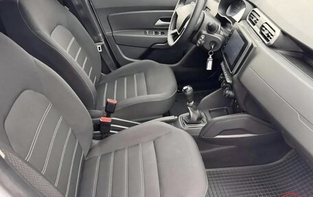 Dacia Duster II, 2023 год, 1 750 000 рублей, 3 фотография