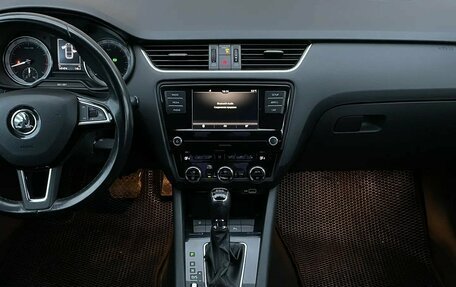 Skoda Octavia, 2019 год, 1 900 000 рублей, 3 фотография
