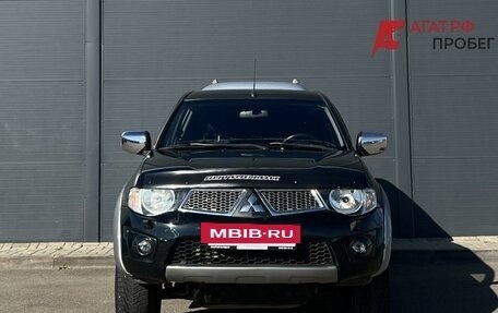 Mitsubishi L200 IV рестайлинг, 2013 год, 1 632 000 рублей, 2 фотография