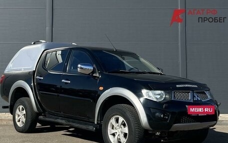 Mitsubishi L200 IV рестайлинг, 2013 год, 1 632 000 рублей, 3 фотография