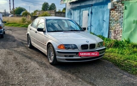 BMW 3 серия, 2001 год, 520 000 рублей, 3 фотография