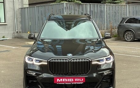 BMW X7, 2022 год, 9 900 000 рублей, 2 фотография