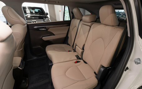 Toyota Highlander, 2026 год, 5 700 000 рублей, 14 фотография