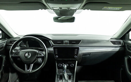 Skoda Superb III рестайлинг, 2019 год, 2 599 700 рублей, 13 фотография