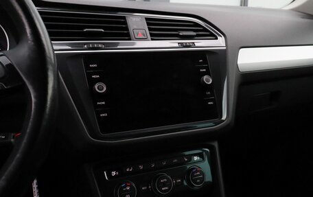 Volkswagen Tiguan II, 2019 год, 2 255 000 рублей, 11 фотография