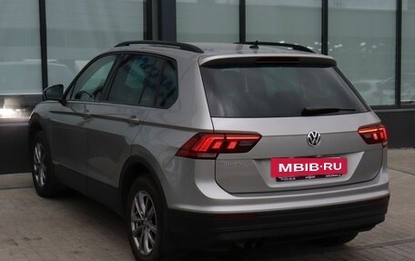 Volkswagen Tiguan II, 2019 год, 2 255 000 рублей, 3 фотография