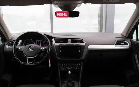 Volkswagen Tiguan II, 2019 год, 2 255 000 рублей, 18 фотография
