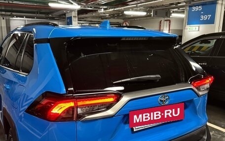 Toyota RAV4, 2019 год, 2 800 000 рублей, 4 фотография