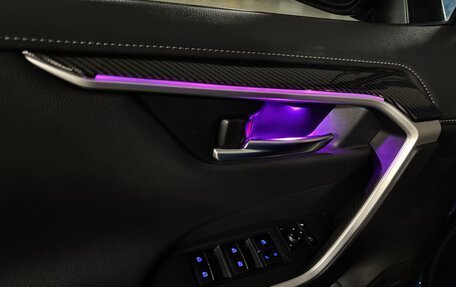 Toyota RAV4, 2019 год, 2 800 000 рублей, 15 фотография