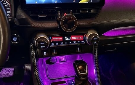 Toyota RAV4, 2019 год, 2 800 000 рублей, 16 фотография