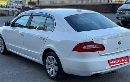 Skoda Superb III рестайлинг, 2012 год, 930 000 рублей, 10 фотография