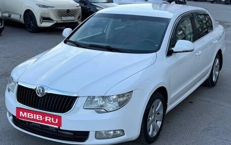 Skoda Superb III рестайлинг, 2012 год, 930 000 рублей, 16 фотография