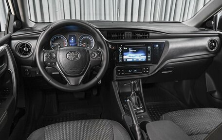 Toyota Corolla, 2018 год, 1 580 000 рублей, 6 фотография