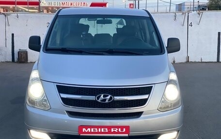 Hyundai Grand Starex Grand Starex I рестайлинг 2, 2008 год, 1 230 000 рублей, 2 фотография