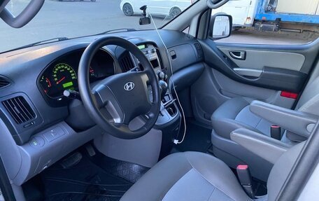 Hyundai Grand Starex Grand Starex I рестайлинг 2, 2008 год, 1 230 000 рублей, 14 фотография