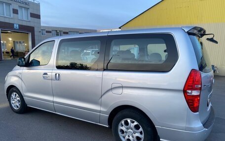 Hyundai Grand Starex Grand Starex I рестайлинг 2, 2008 год, 1 230 000 рублей, 13 фотография
