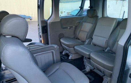 Hyundai Grand Starex Grand Starex I рестайлинг 2, 2008 год, 1 230 000 рублей, 26 фотография